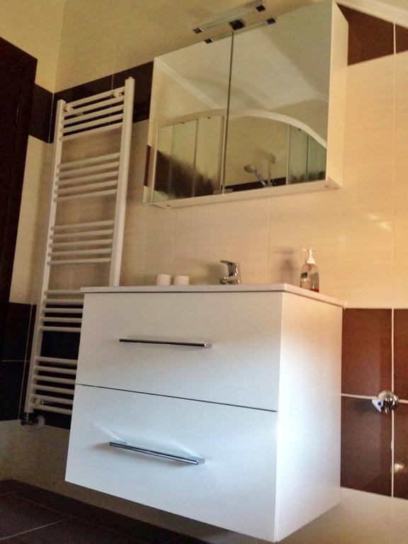 Apartment & Rooms Thomas 科雷尼察 外观 照片