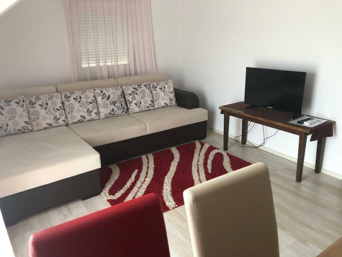 Apartment & Rooms Thomas 科雷尼察 外观 照片