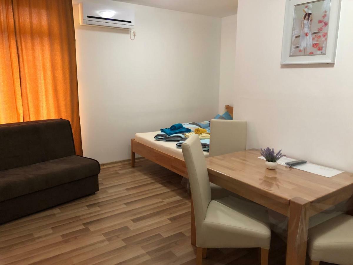 Apartment & Rooms Thomas 科雷尼察 外观 照片