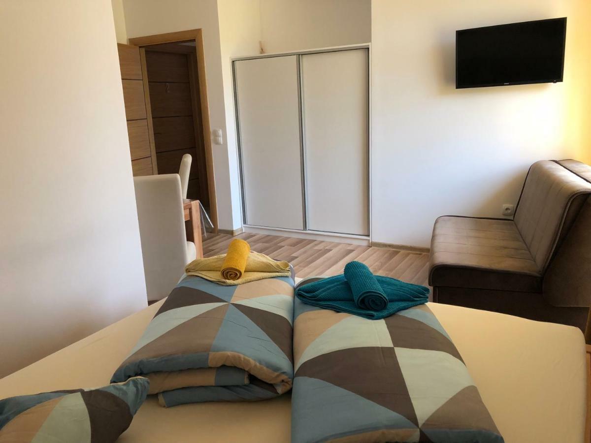 Apartment & Rooms Thomas 科雷尼察 外观 照片